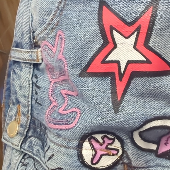 Unique Embroidered Graffiti NYC KORS Mini Denim Skirt Size 4 - Picture 8 of 16